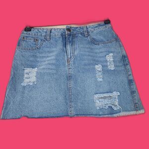 Vertiche Women's Distressed Jean Skirt Size 6